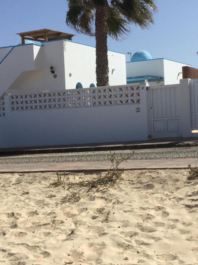 View , Beach House , By Mahbovillas Corralejo Exterior photo